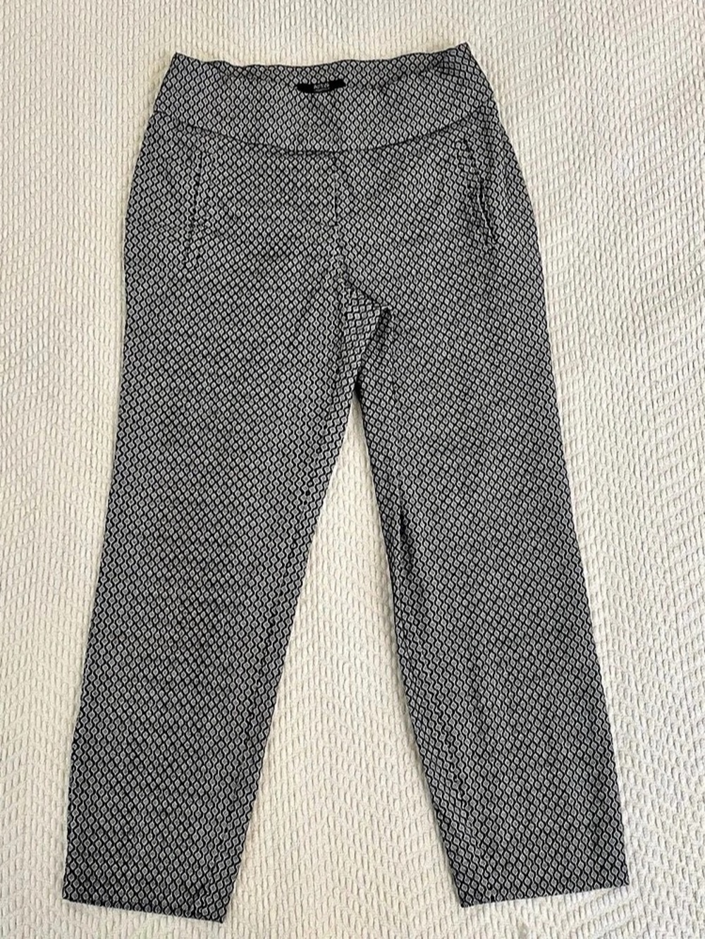 APT. 9 Essentials Geometric Straight Leg Pants in Black & White Size 6
